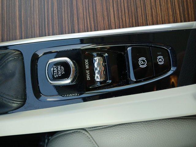 used 2021 Volvo XC60 car, priced at $27,500
