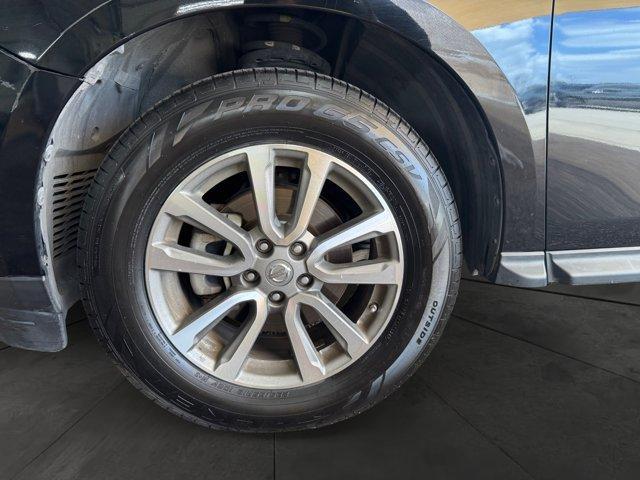 used 2014 Nissan Pathfinder car, priced at $8,995