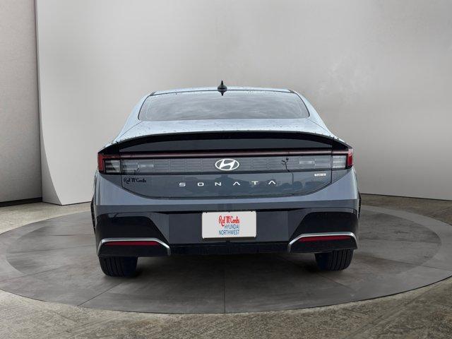 new 2025 Hyundai Sonata Hybrid car, priced at $30,670