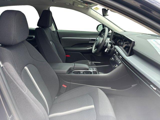new 2025 Hyundai Sonata Hybrid car, priced at $30,670