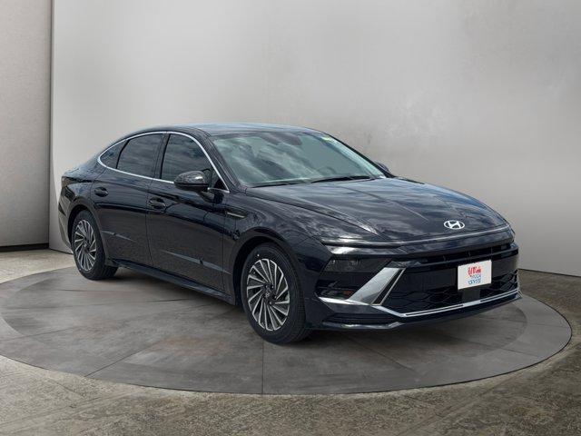 new 2025 Hyundai Sonata Hybrid car, priced at $30,670