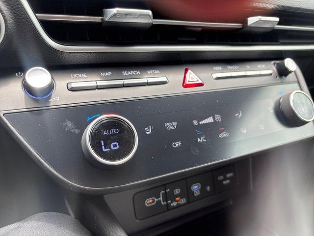 new 2025 Hyundai Sonata Hybrid car, priced at $30,670