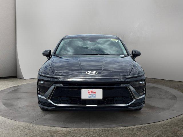 new 2025 Hyundai Sonata Hybrid car, priced at $30,670