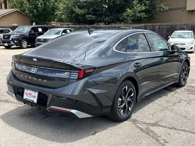 new 2024 Hyundai Sonata car, priced at $28,235