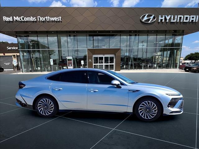 new 2024 Hyundai Sonata Hybrid car, priced at $37,395