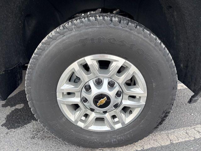 new 2025 Chevrolet Silverado 2500 car, priced at $72,043