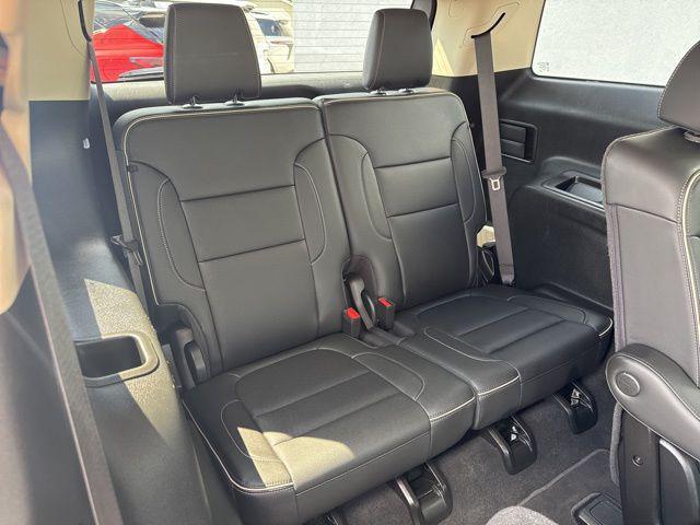 used 2023 GMC Acadia car, priced at $39,992