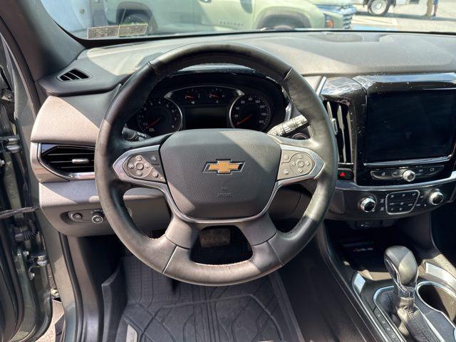 used 2023 Chevrolet Traverse car, priced at $39,992