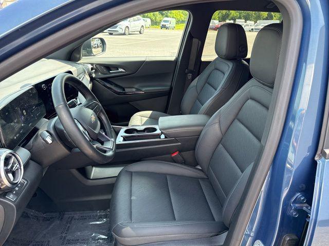 used 2025 Chevrolet Equinox car, priced at $30,620