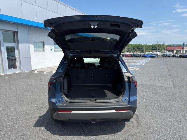 used 2025 Chevrolet Equinox car, priced at $30,620
