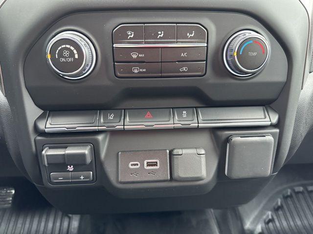 new 2025 Chevrolet Silverado 2500 car, priced at $72,043