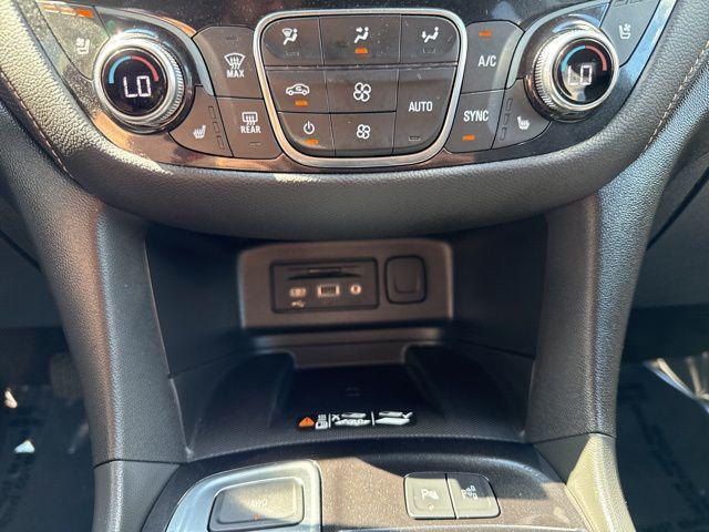 used 2024 Chevrolet Equinox car, priced at $28,992