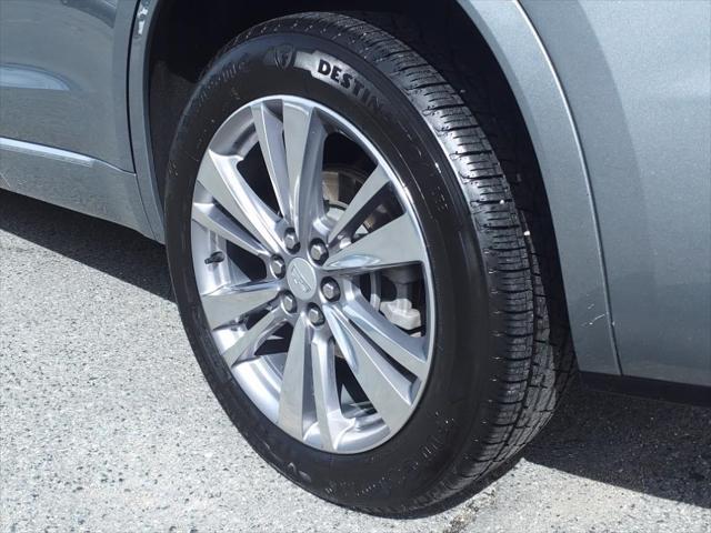 used 2023 Cadillac XT6 car, priced at $33,900