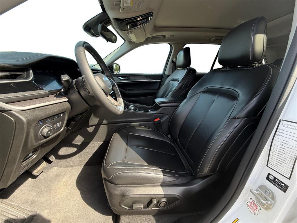 used 2023 Jeep Grand Cherokee 4xe car, priced at $25,000