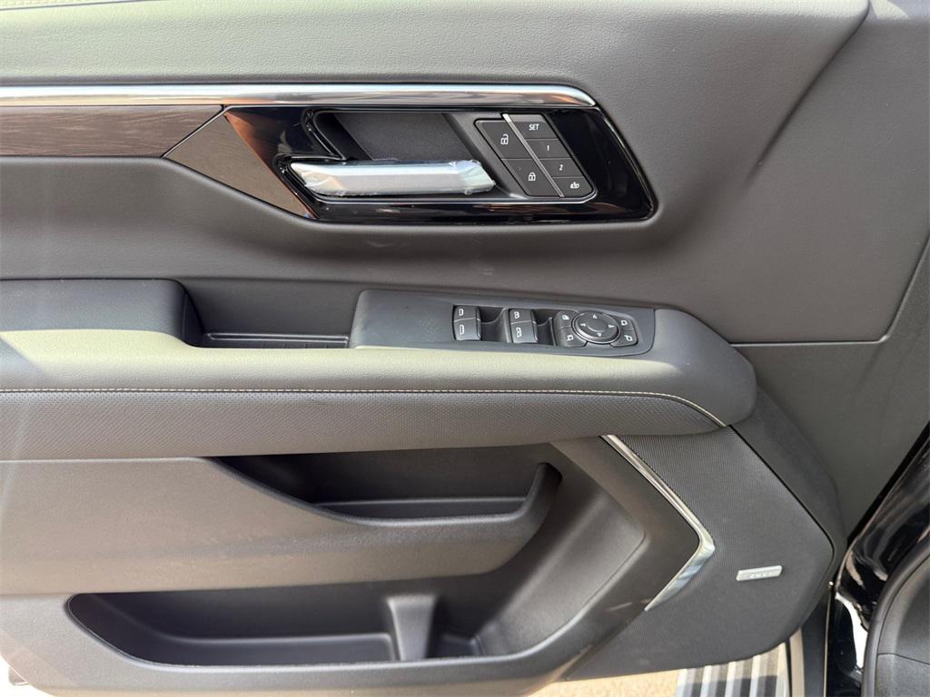 new 2026 Chevrolet Suburban car, priced at $91,940