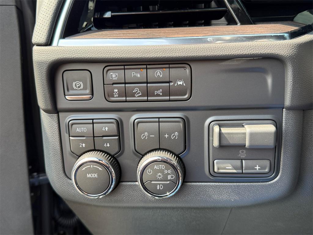 new 2026 Chevrolet Suburban car, priced at $91,940
