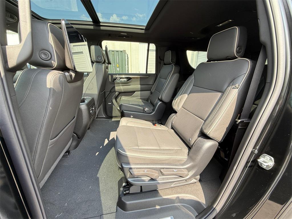 new 2026 Chevrolet Suburban car, priced at $91,940