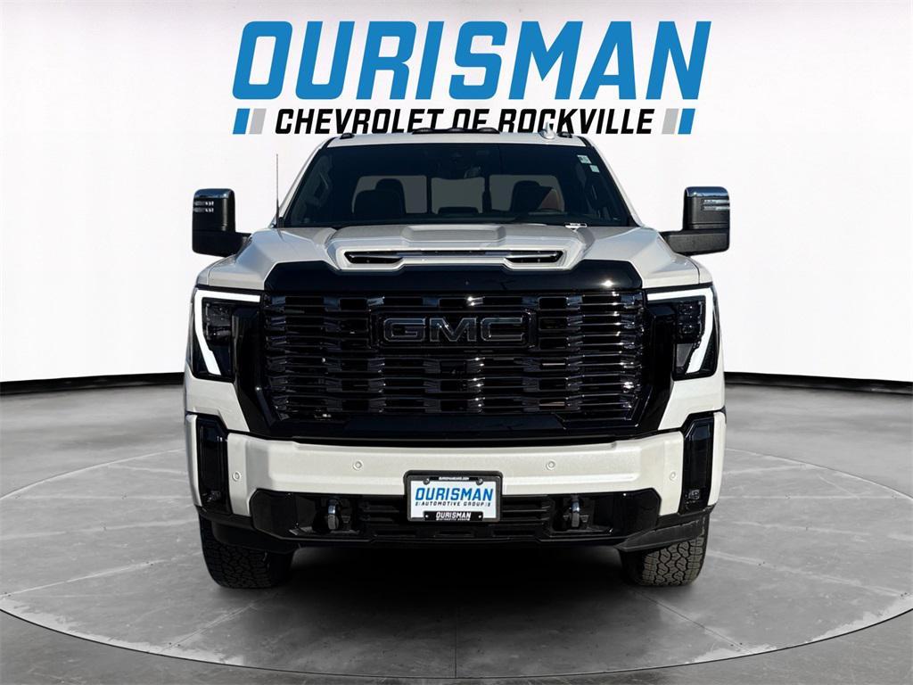 used 2025 GMC Sierra 2500 car, priced at $78,000