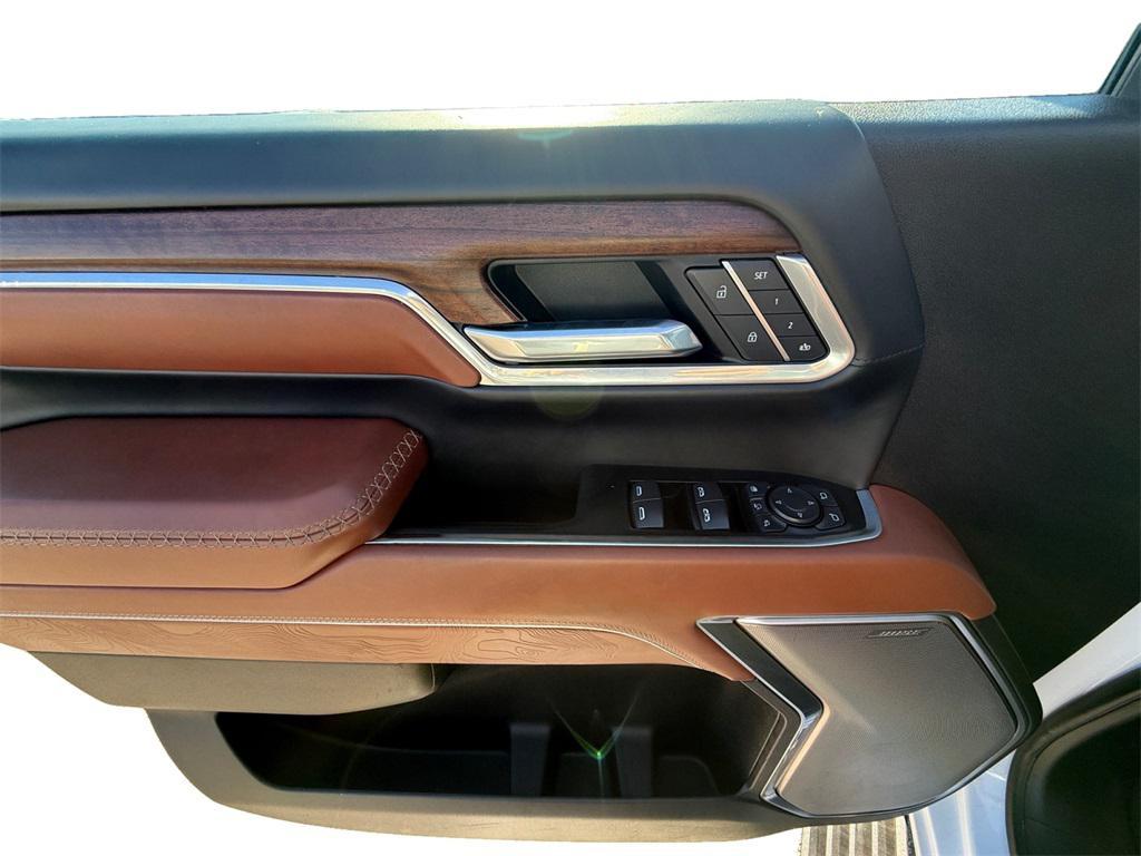 used 2025 GMC Sierra 2500 car, priced at $78,000