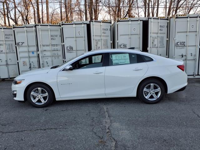 new 2025 Chevrolet Malibu car, priced at $24,471