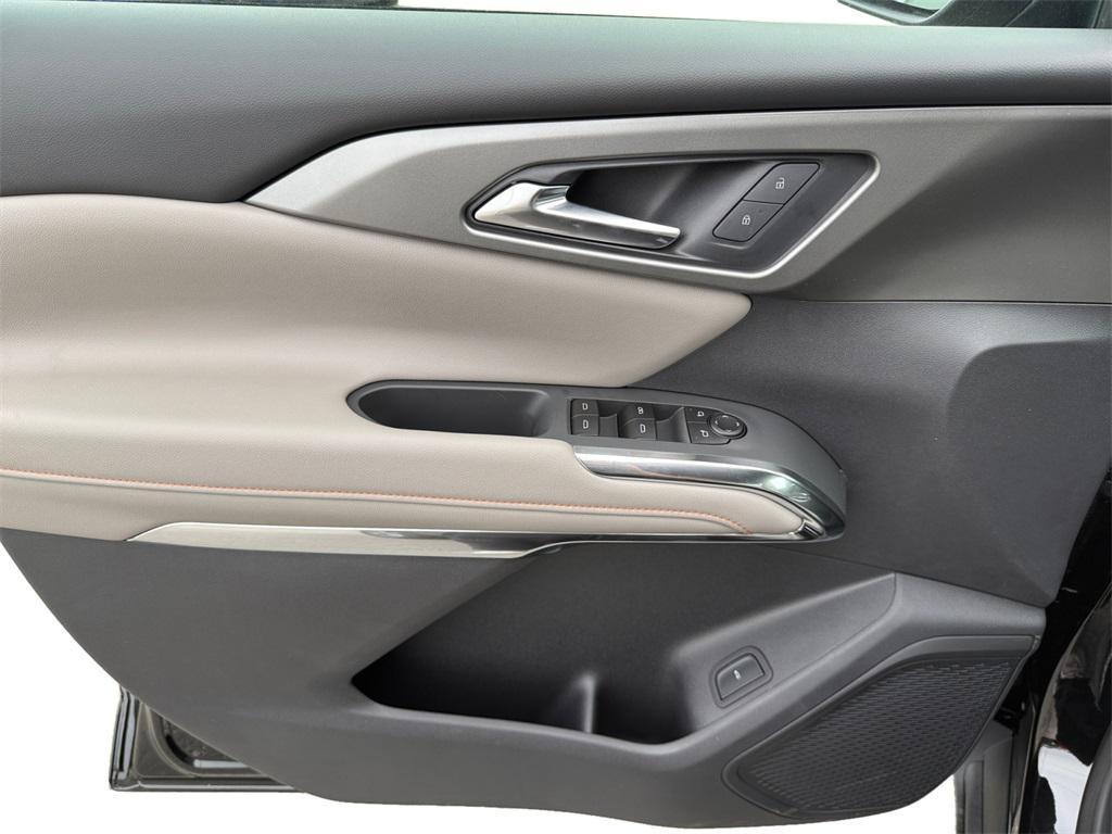 new 2026 Chevrolet Traverse car, priced at $41,558