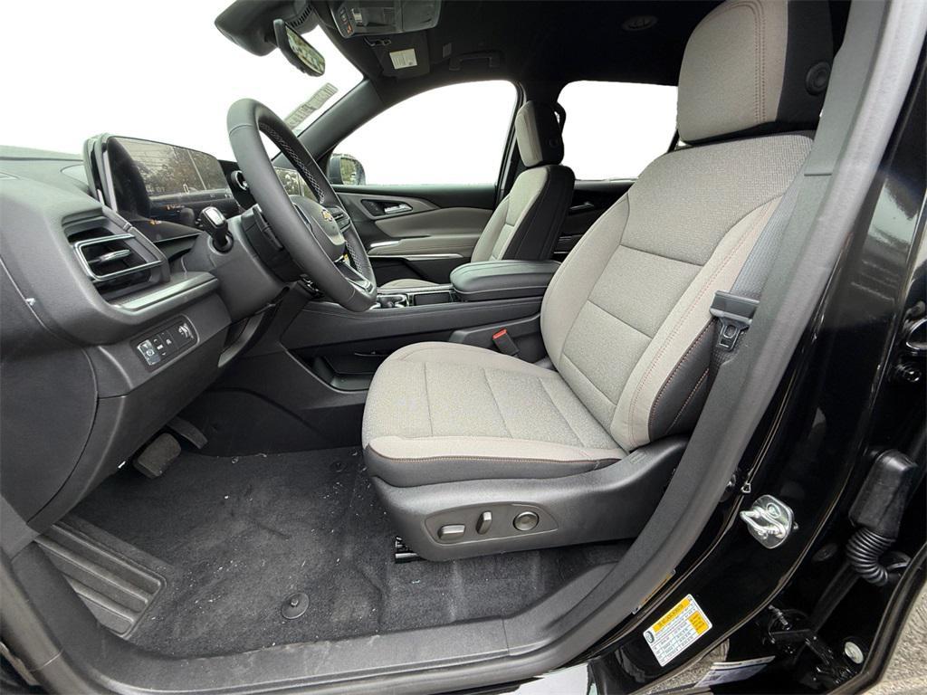 new 2026 Chevrolet Traverse car, priced at $36,790