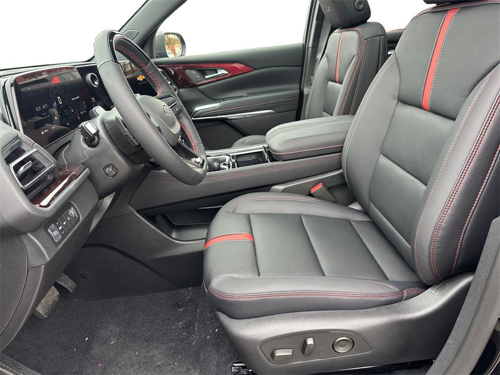 new 2026 Chevrolet Traverse car, priced at $57,755