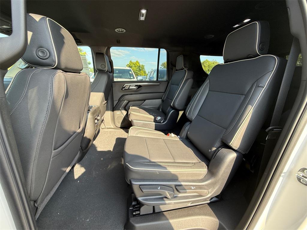 new 2025 Chevrolet Suburban car, priced at $72,365
