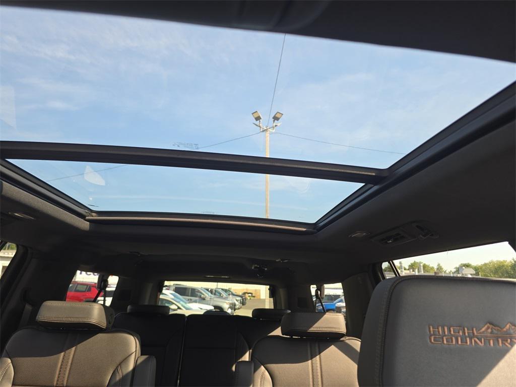 new 2025 Chevrolet Suburban car, priced at $82,650
