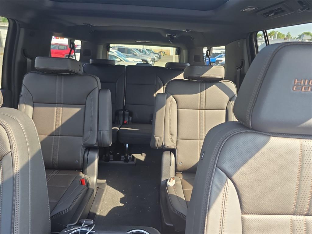 new 2025 Chevrolet Suburban car, priced at $82,650