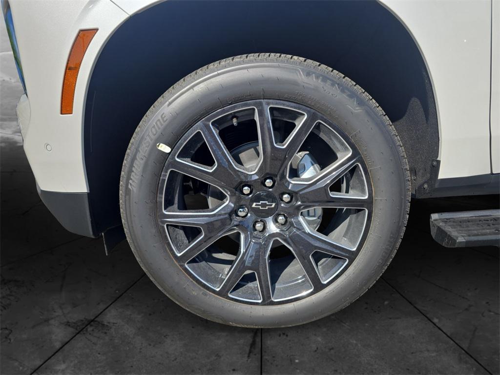 new 2025 Chevrolet Suburban car, priced at $82,650
