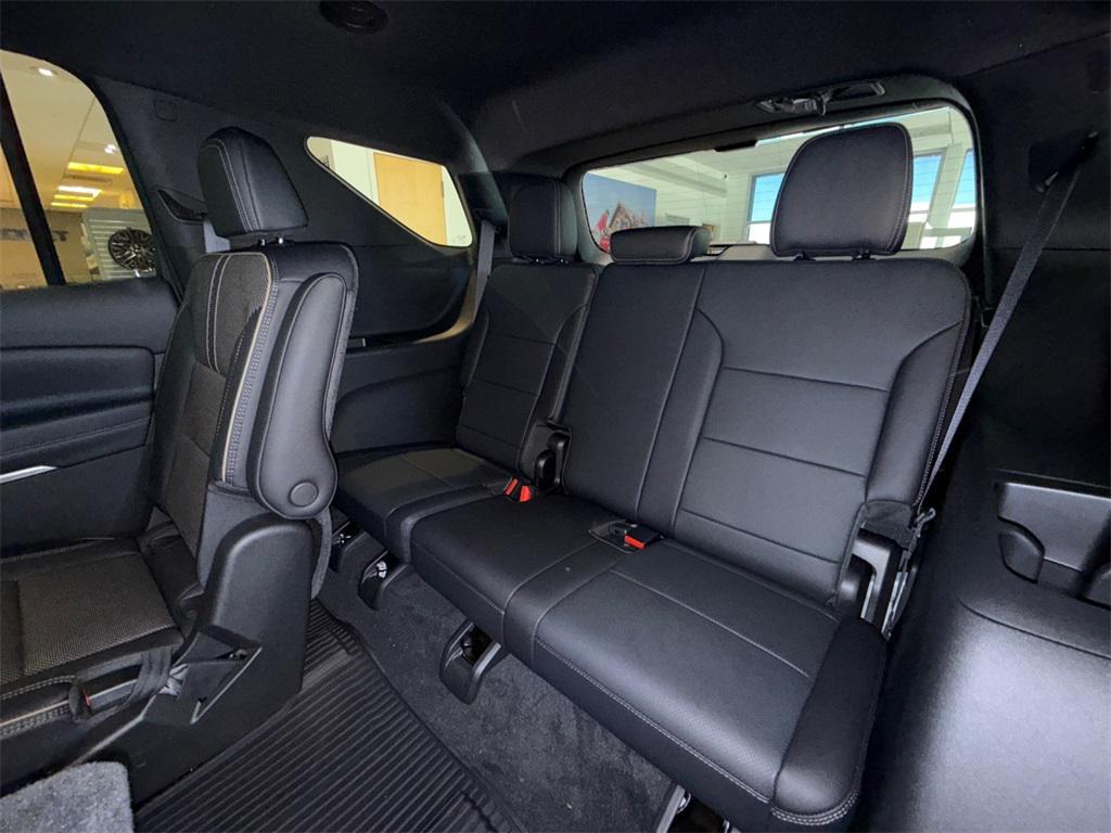 new 2026 Chevrolet Traverse car, priced at $60,014