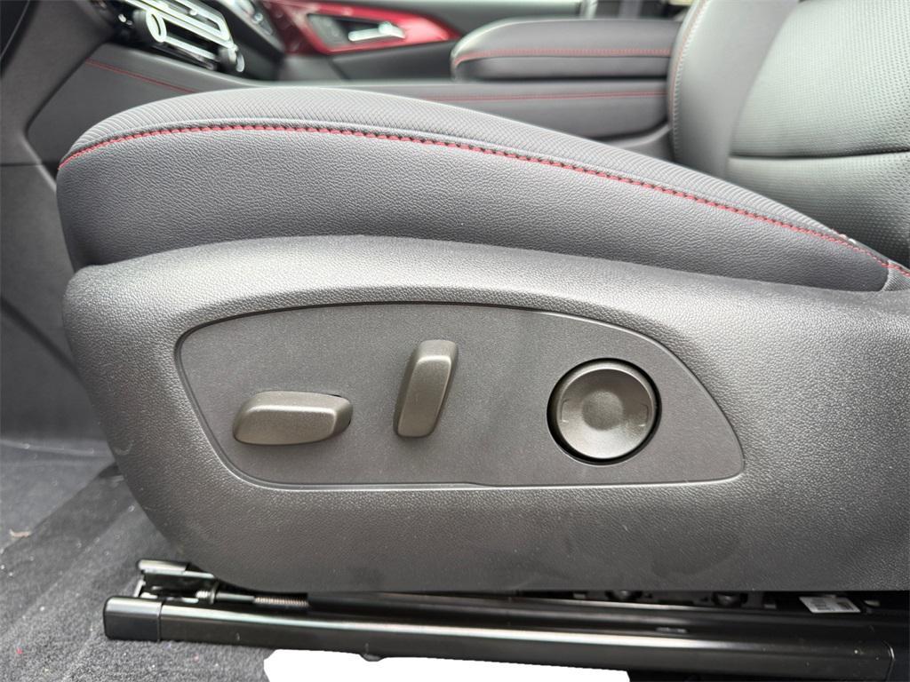 new 2025 Chevrolet Traverse car, priced at $51,875