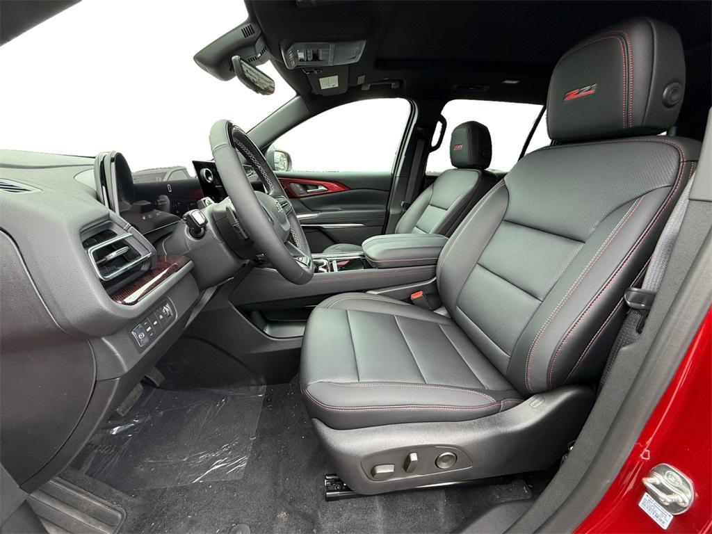 new 2025 Chevrolet Traverse car, priced at $51,875
