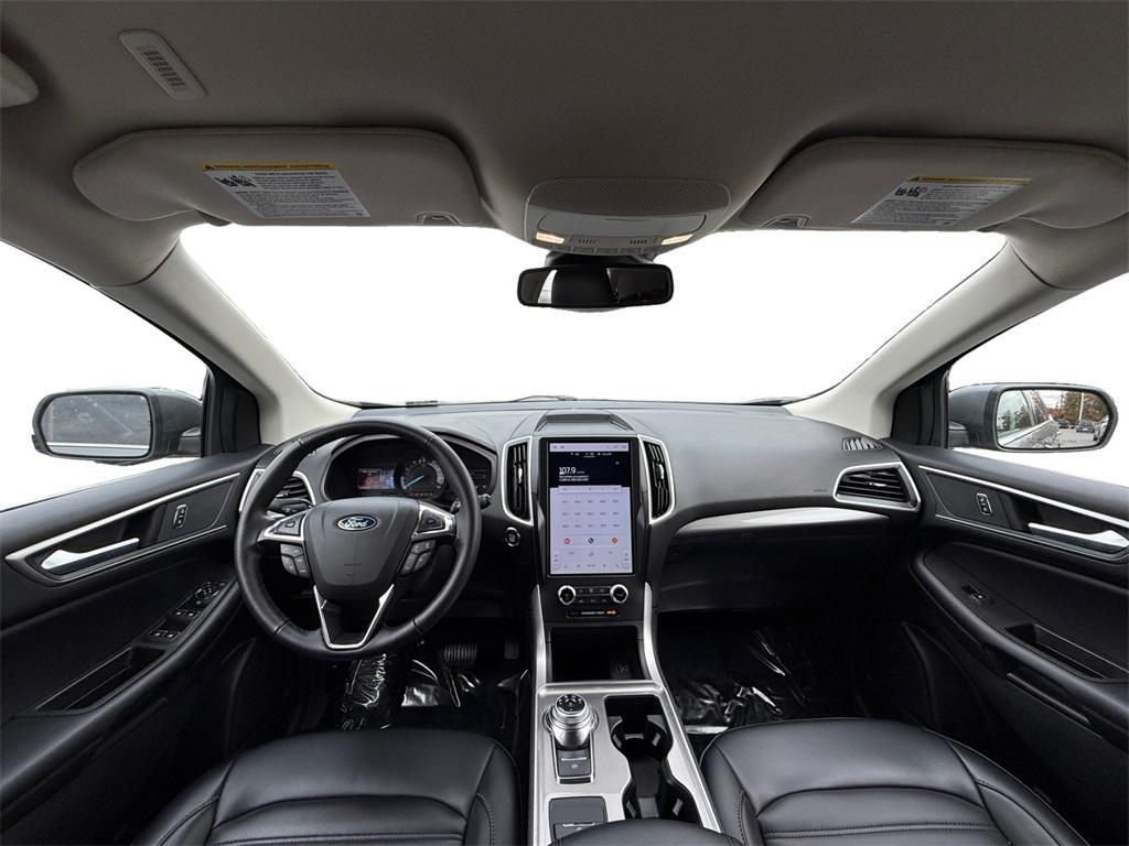 used 2024 Ford Edge car, priced at $22,500