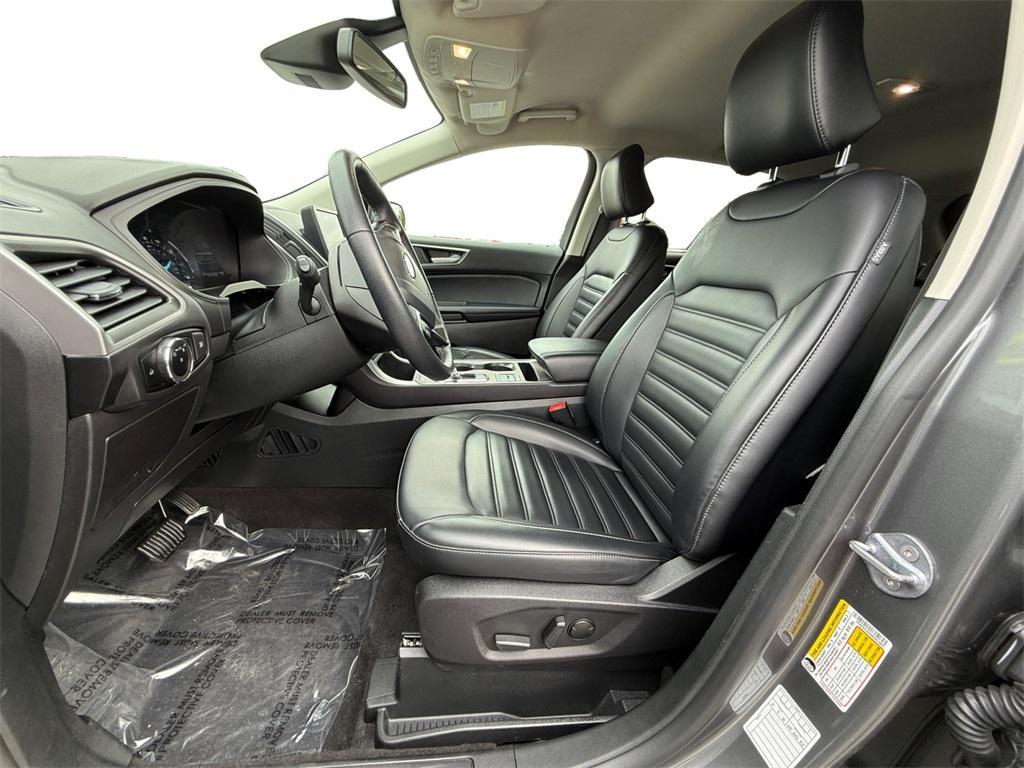 used 2024 Ford Edge car, priced at $22,500