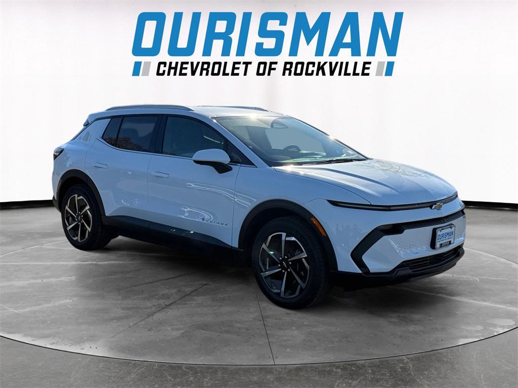 new 2026 Chevrolet Equinox EV car, priced at $38,220