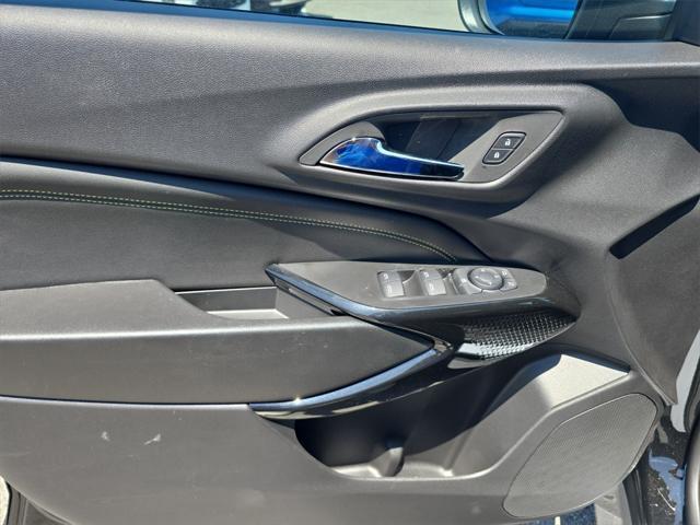 new 2025 Chevrolet Trax car, priced at $23,640