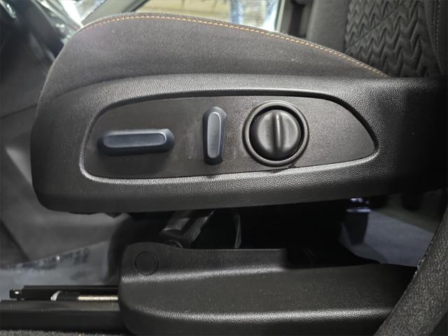 used 2022 Chevrolet Equinox car, priced at $19,000