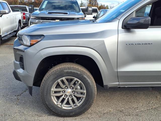 new 2024 Chevrolet Colorado car, priced at $28,726