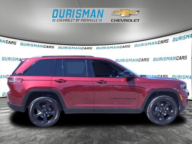 used 2023 Jeep Grand Cherokee car, priced at $29,900