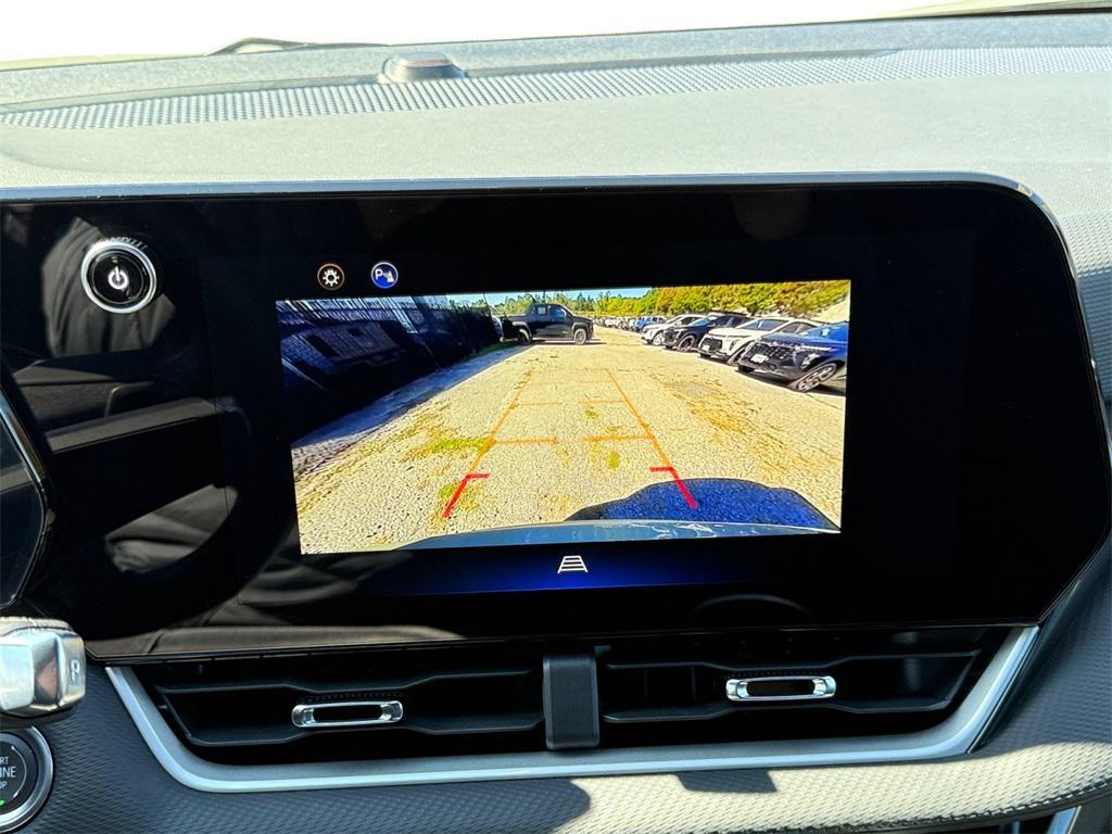 new 2025 Chevrolet Equinox car, priced at $24,495