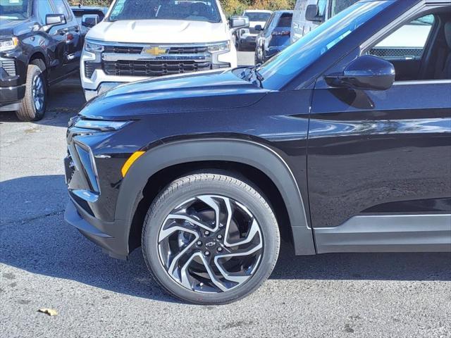 new 2025 Chevrolet TrailBlazer car, priced at $32,680