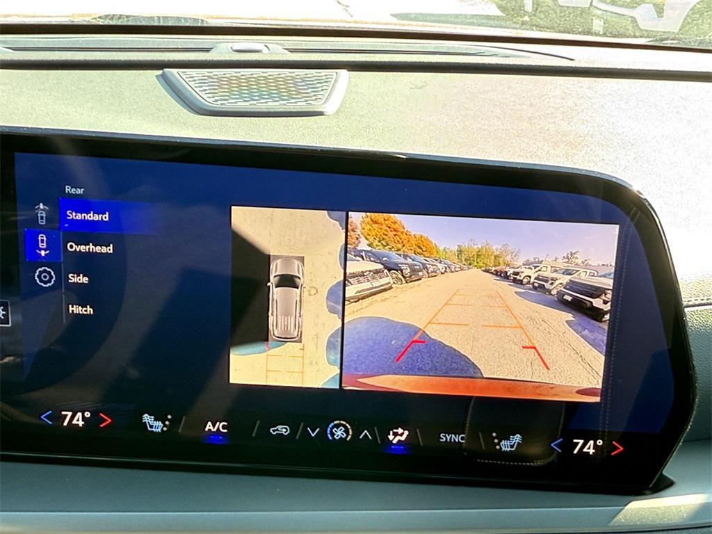 new 2025 Chevrolet Traverse car, priced at $38,625