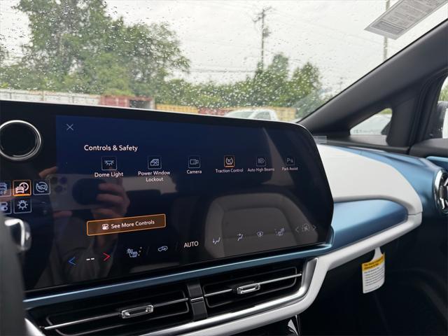 new 2025 Chevrolet Equinox EV car, priced at $37,334