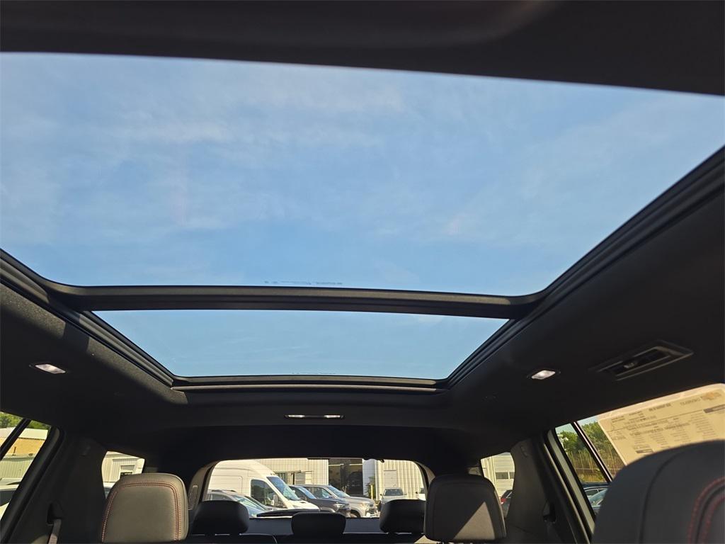 new 2025 Chevrolet Traverse car, priced at $54,770