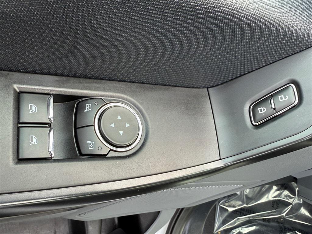 used 2021 Ford F-150 car, priced at $20,000