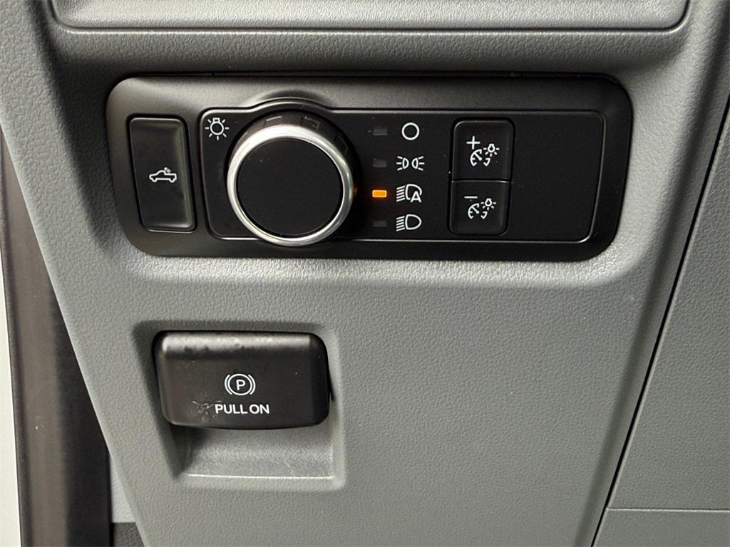 used 2021 Ford F-150 car, priced at $20,000