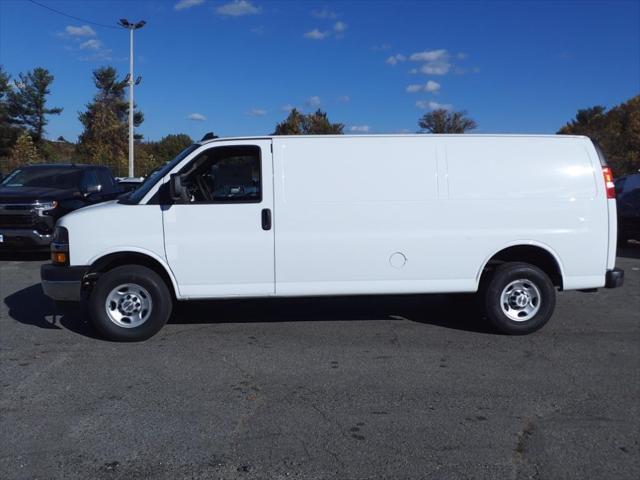 new 2024 Chevrolet Express 2500 car