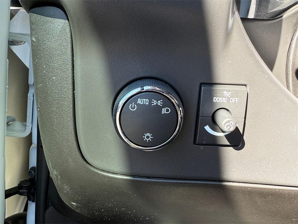 new 2025 Chevrolet Express 2500 car, priced at $40,995